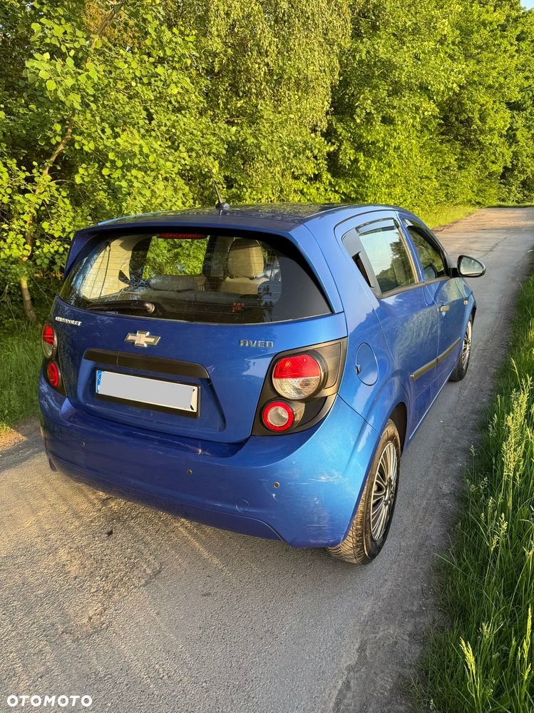 Chevrolet Aveo - 8