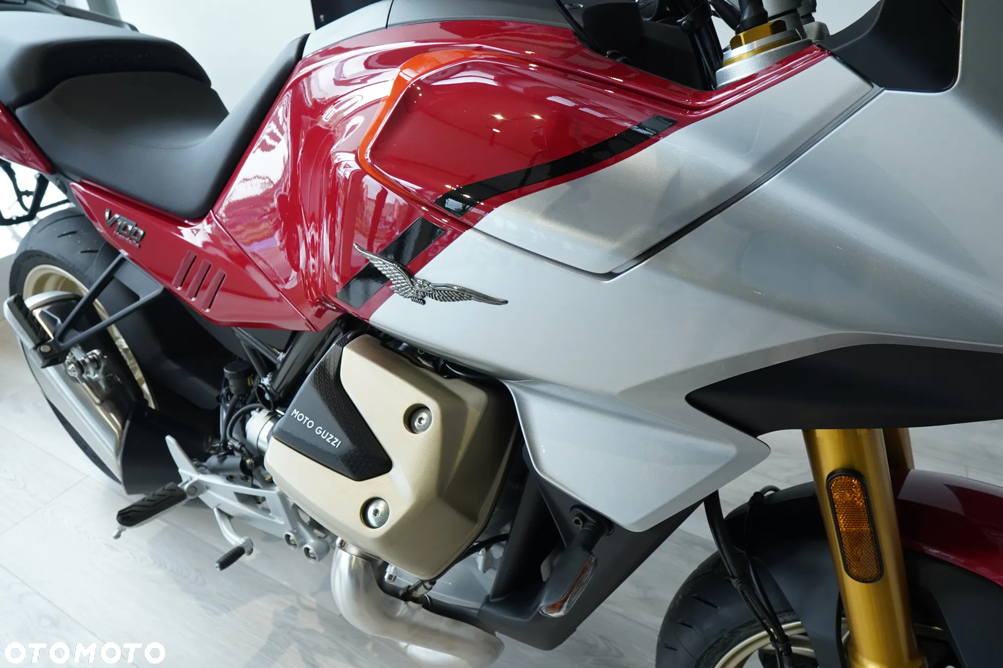 Moto Guzzi V100 Mandello - 6