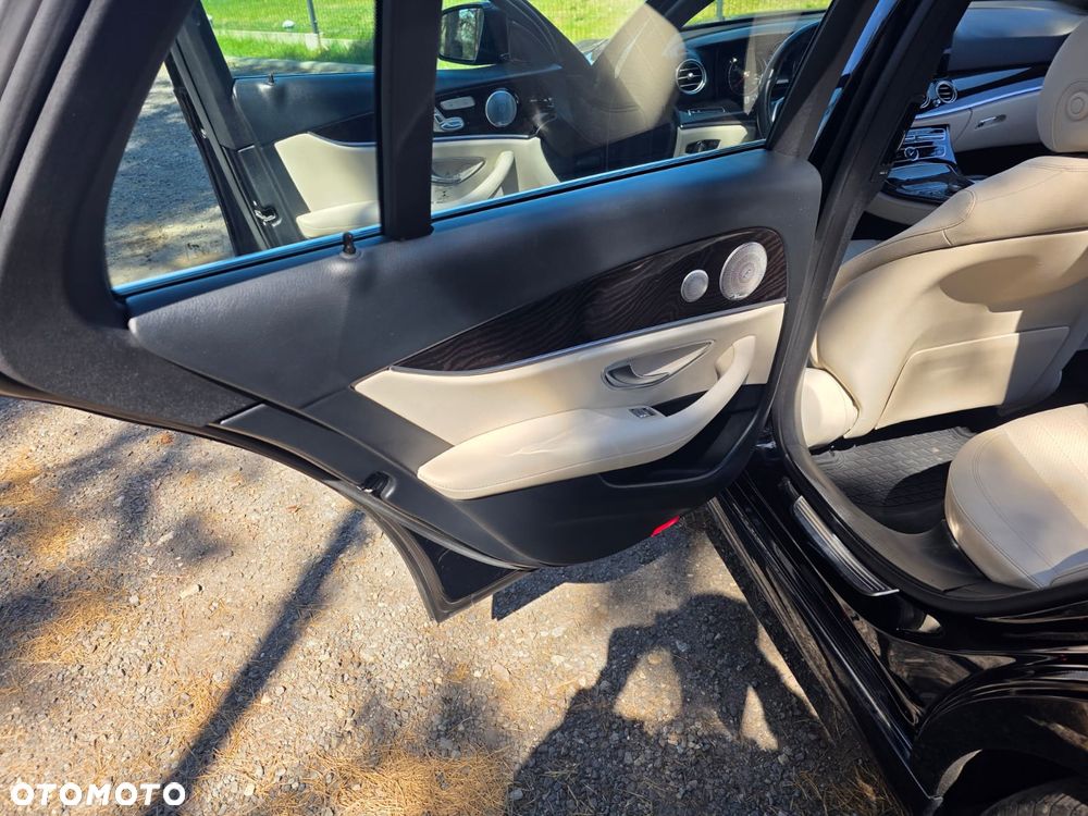 Mercedes-Benz Klasa E 450 4Matic 9G-TRONIC AMG Line - 11