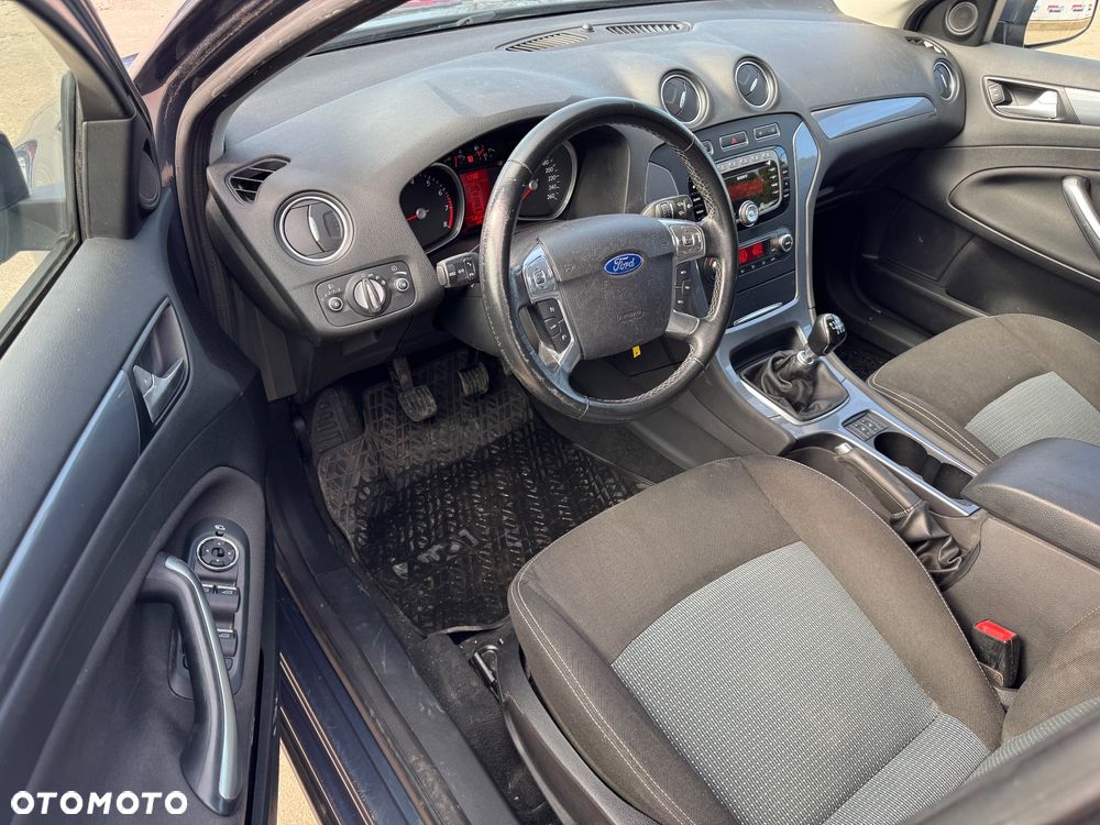 Ford Mondeo 1.6 Eco Boost Start-Stopp Champions Edition - 19