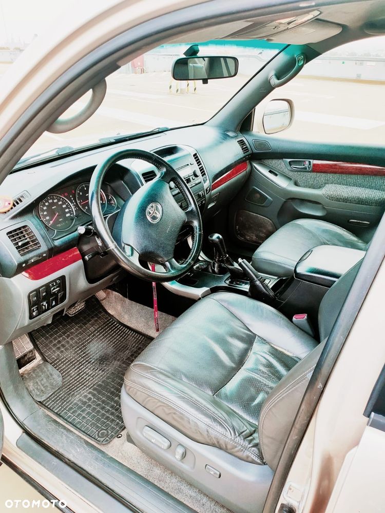 Toyota Land Cruiser 3.0 D Luna Comfort - 12