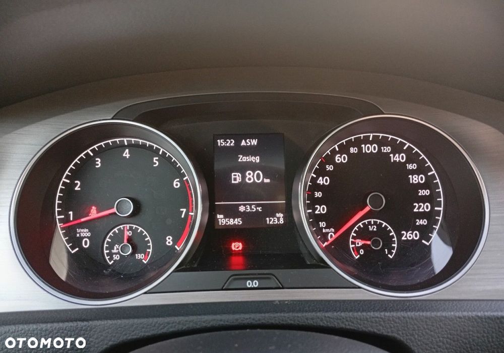 Volkswagen Golf - 38