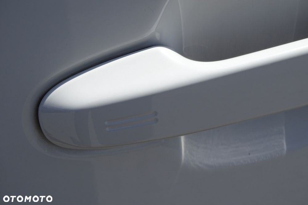 Toyota C-HR Business-Edition - 7