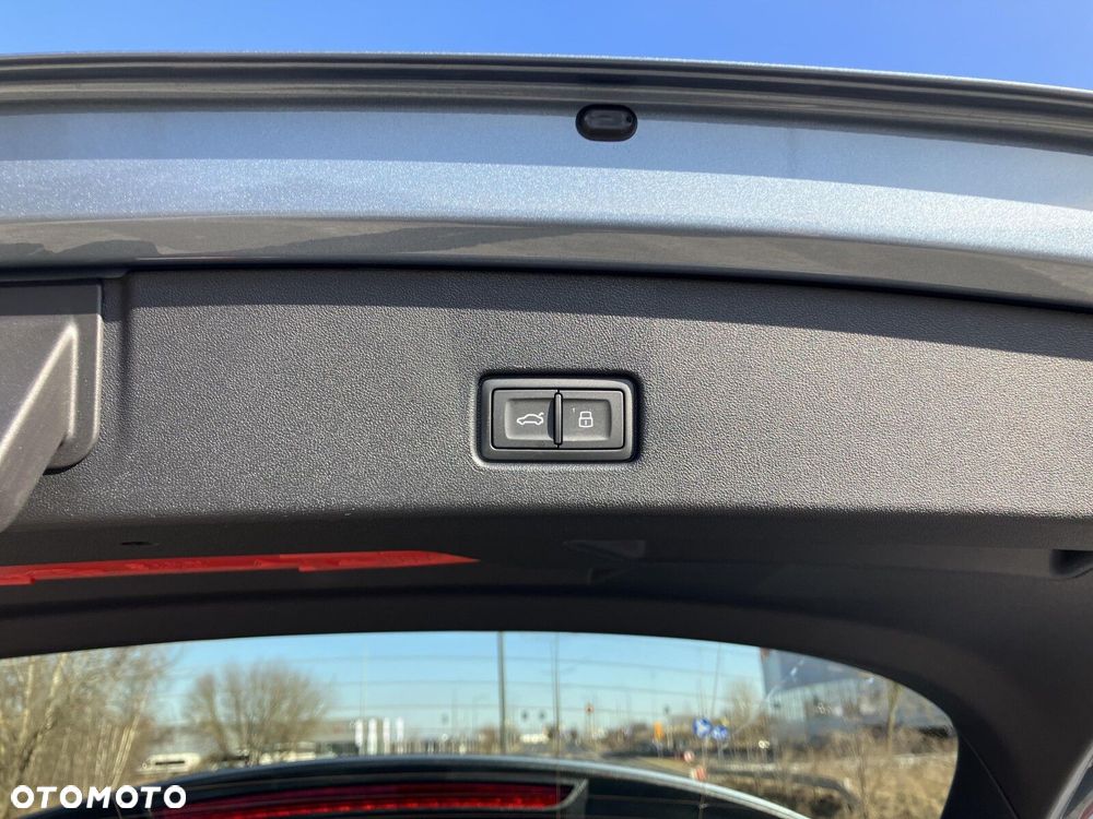 Audi Q4 e-tron - 16