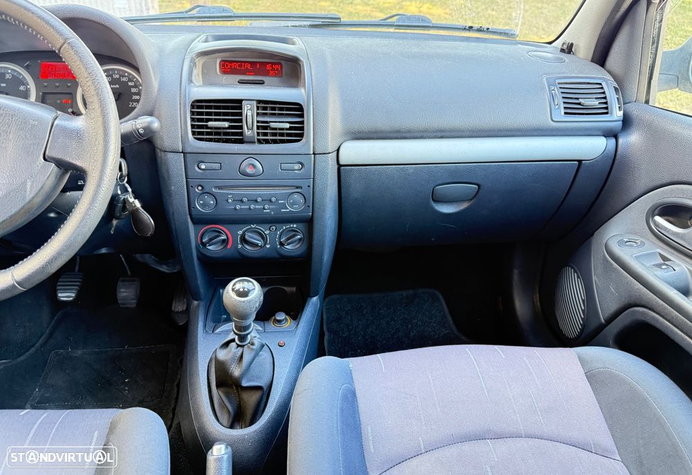 Renault Clio 1.5 dCi Confort Dynamique - 16