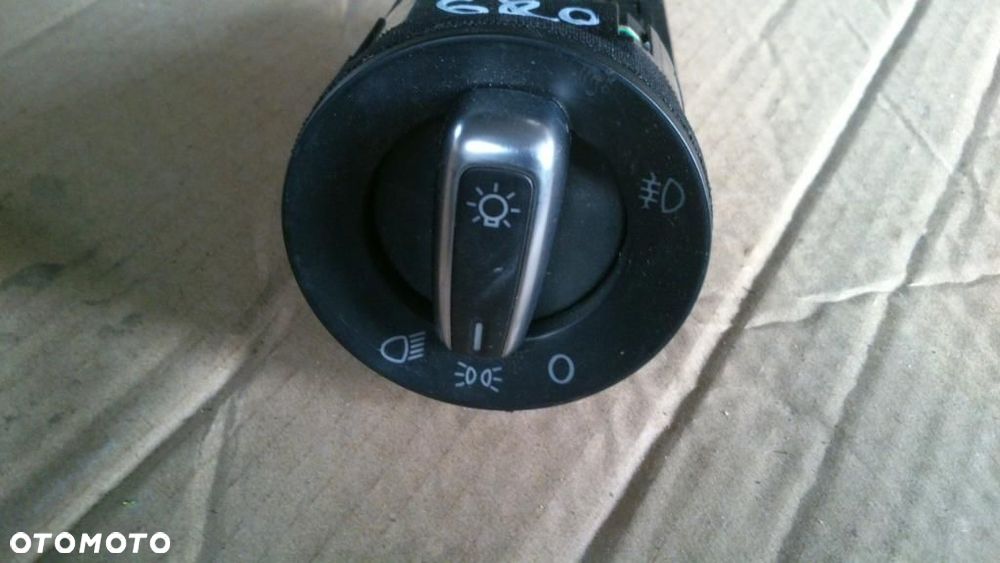 POLO 6R0 PRZELACZNIK WLACZNIK SWIATEL 10-14R - 2