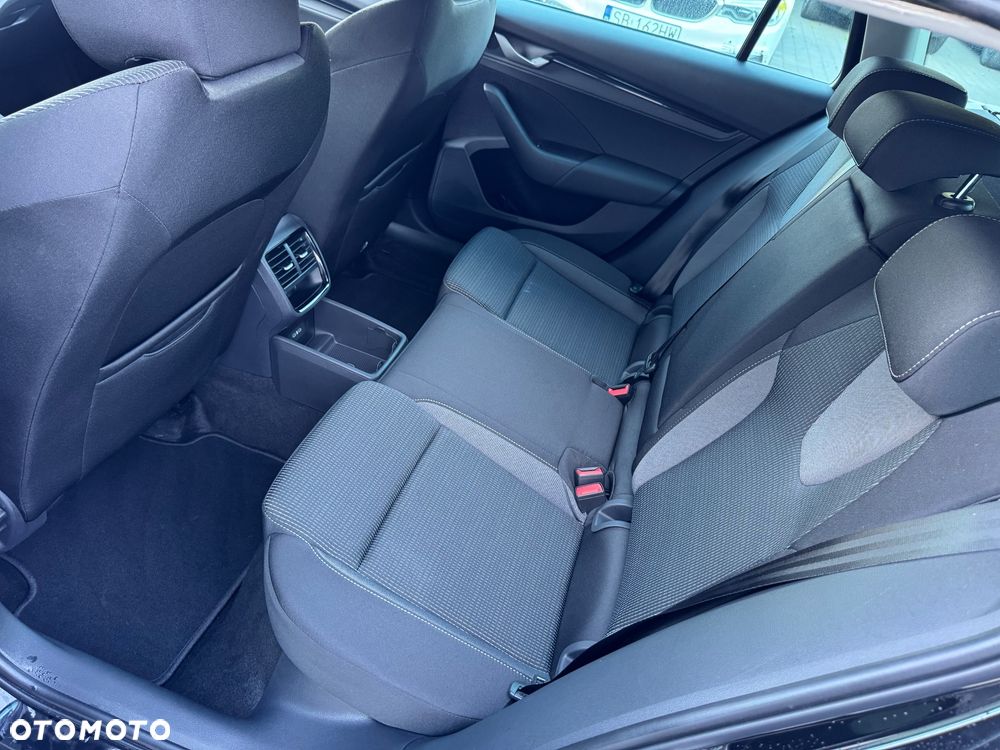 Skoda Octavia 2.0 TDI DSG Selection Plus - 39