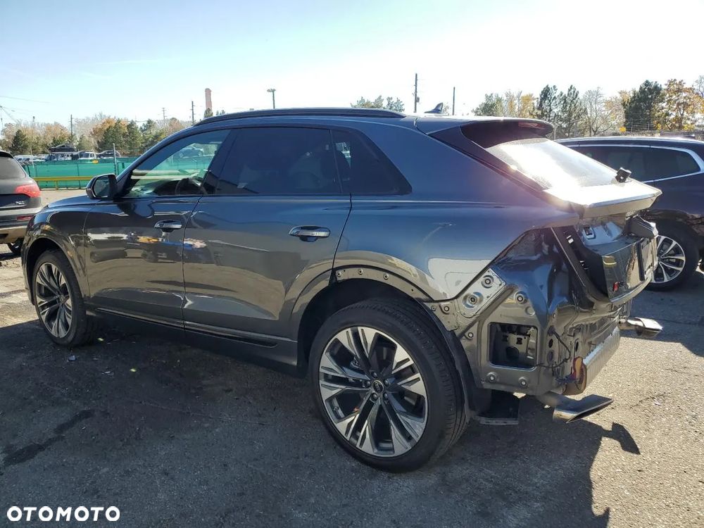 Audi Q8 - 5