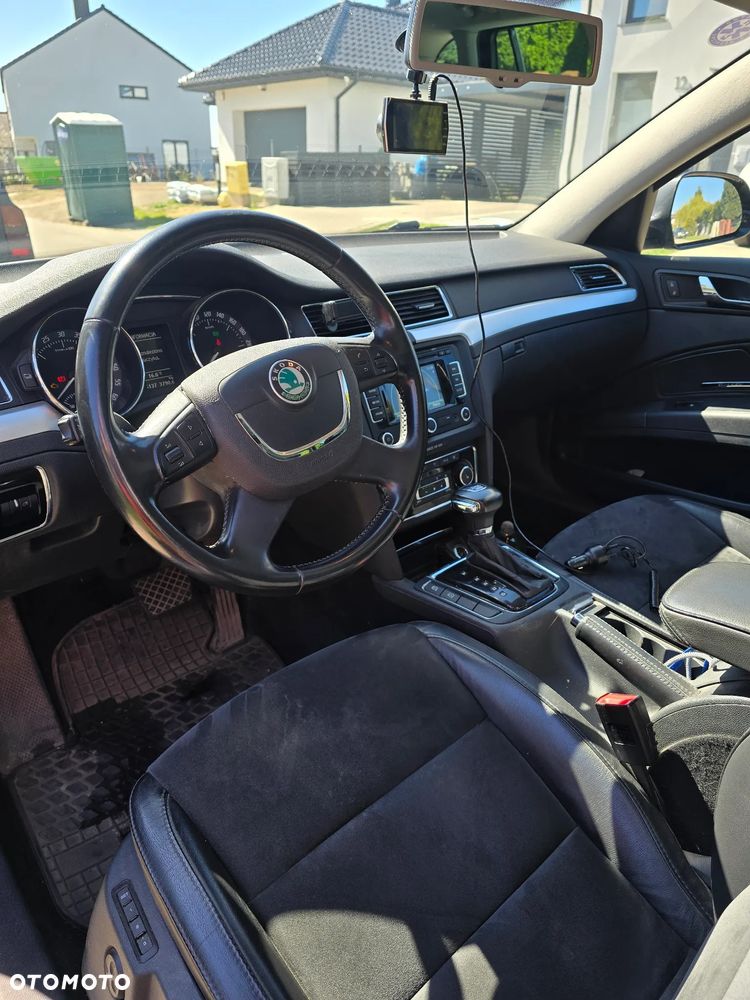 Skoda Superb 2.0 TDI Ambition Outdoor DSG - 5
