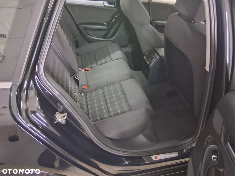 Audi A4 Avant 2.0 TDI DPF S line Sportpaket - 13