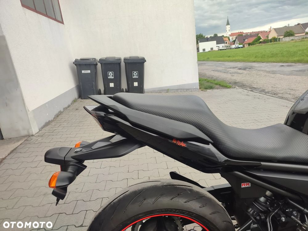 Yamaha XJ - 24