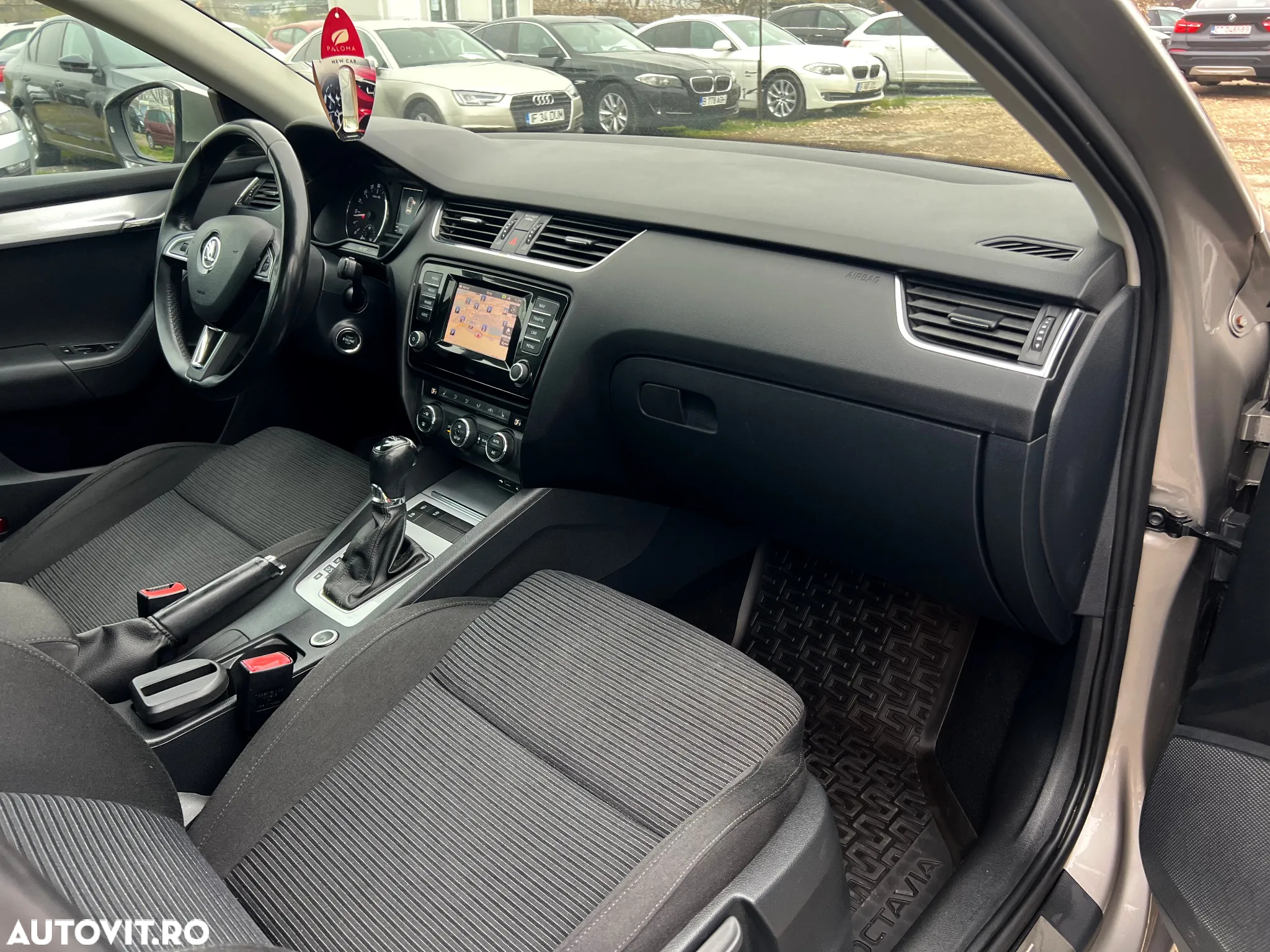 Skoda Octavia 1.6 TDI DSG Ambition - 22