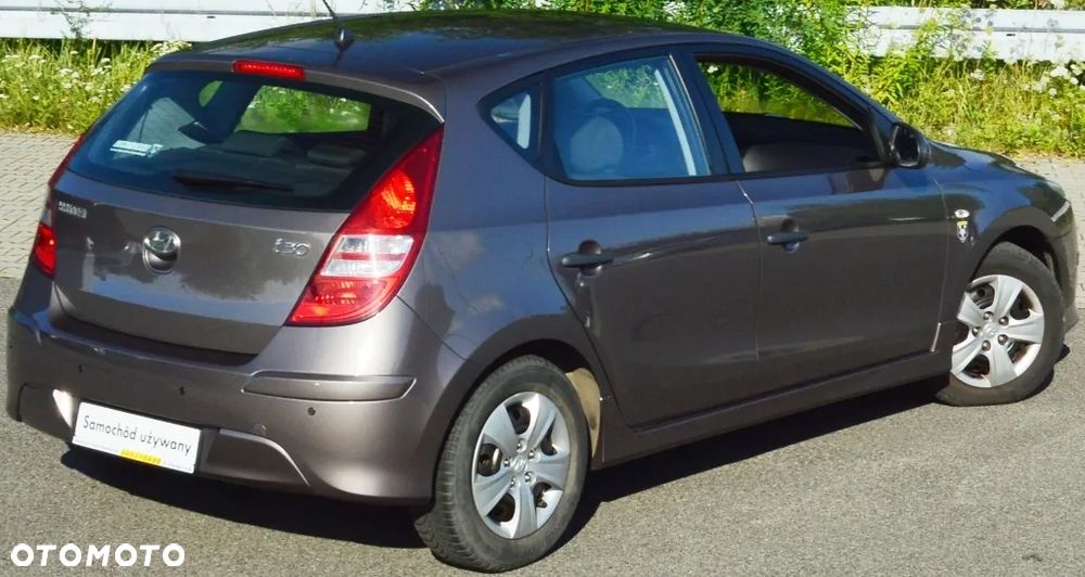 Hyundai i30 1.4 Base - 12