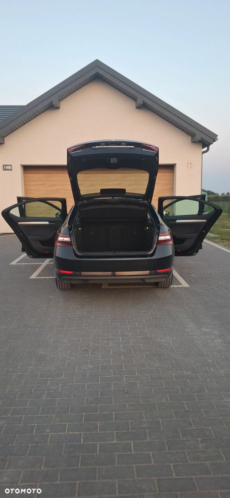 Skoda Superb 1.8 TSI Ambition DSG - 13