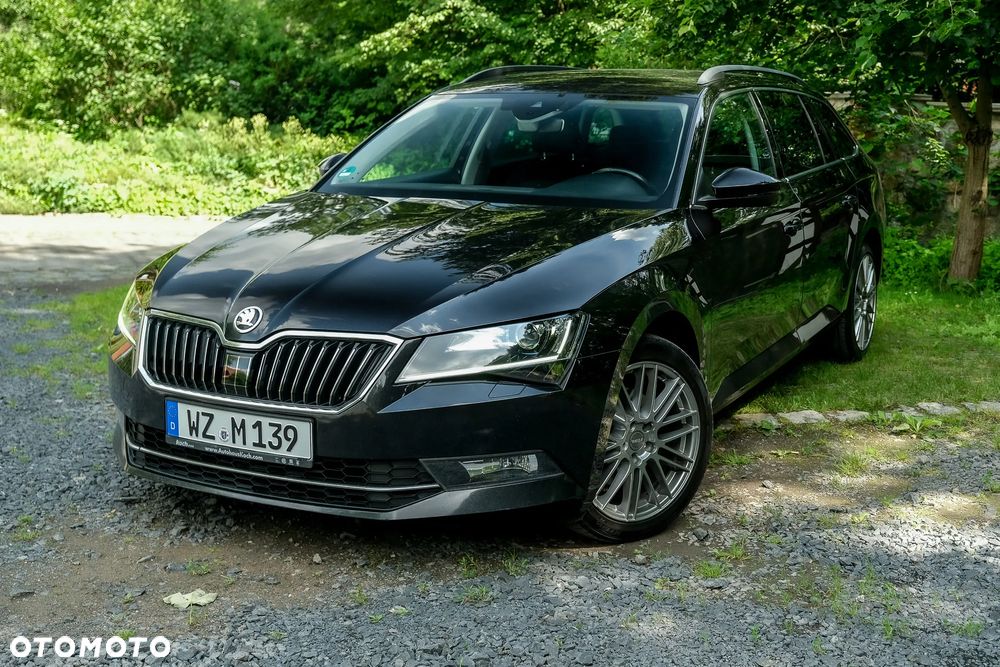 Skoda Superb 2.0 TDI Sportline - 1