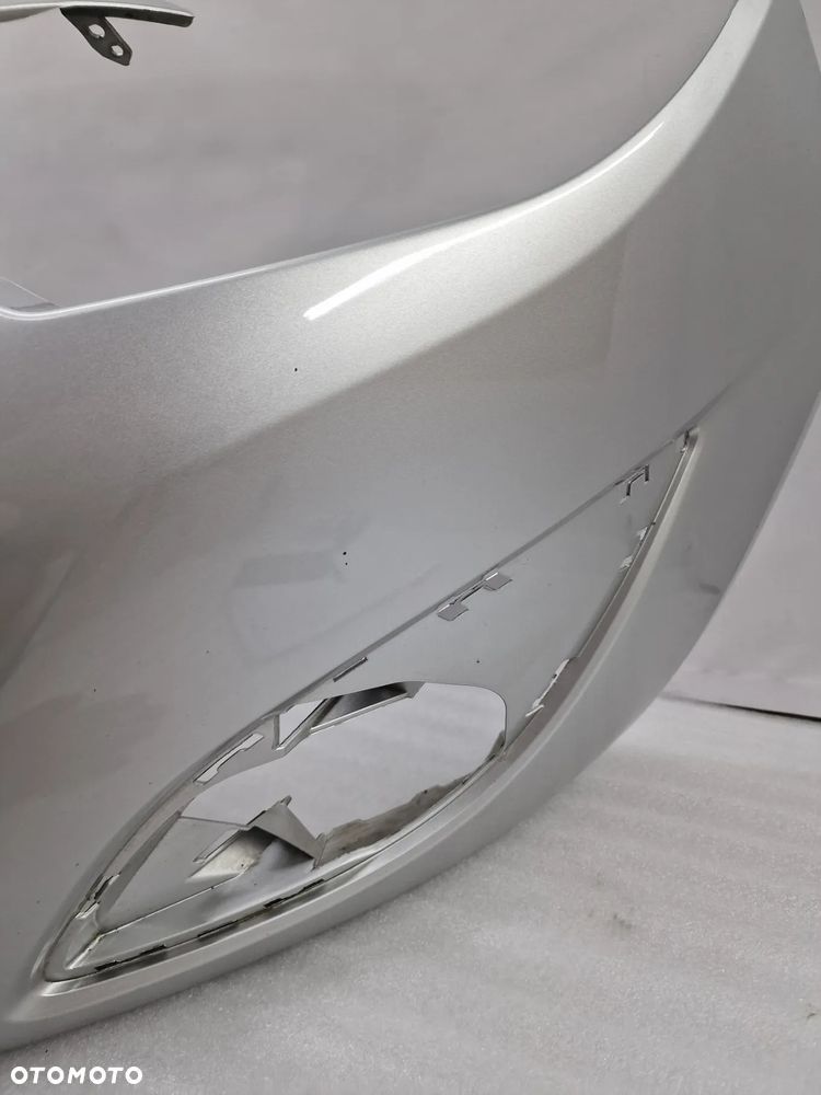 OPEL MERIVA B II 10- ZDERZAK PRZEDNI PRZÓD , KOLOR SREBRNY METALIK , NR 13267699 , NR AUKCJI NZ1228 - 14
