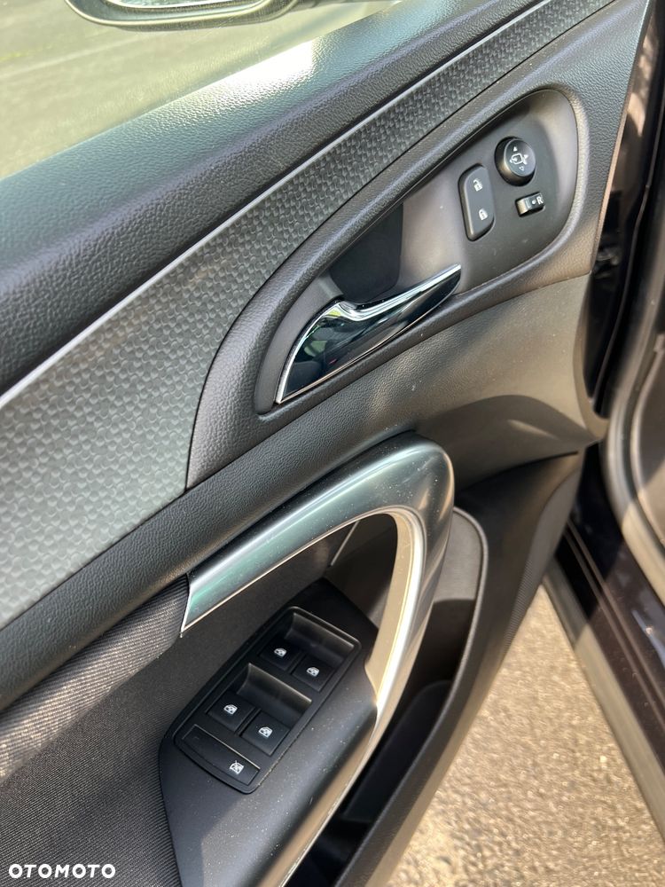 Opel Insignia 2.0 CDTI Sports Tourer ecoFLEXStart/Stop Edition - 12