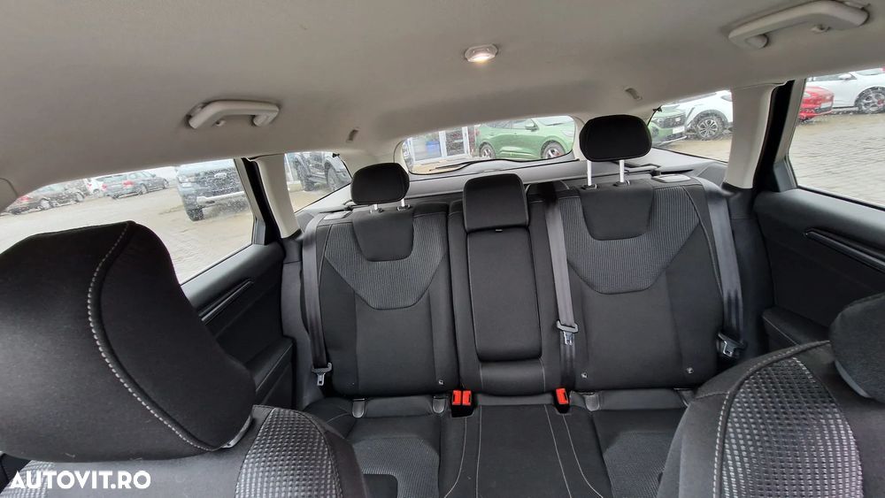 Ford Mondeo 2.0 TDCI Aut. Trend - 6