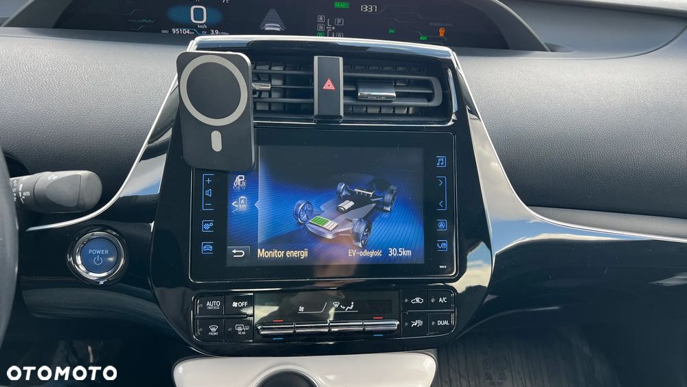 Toyota Prius Plug-in 1.8 Hybrid Prestige - 33