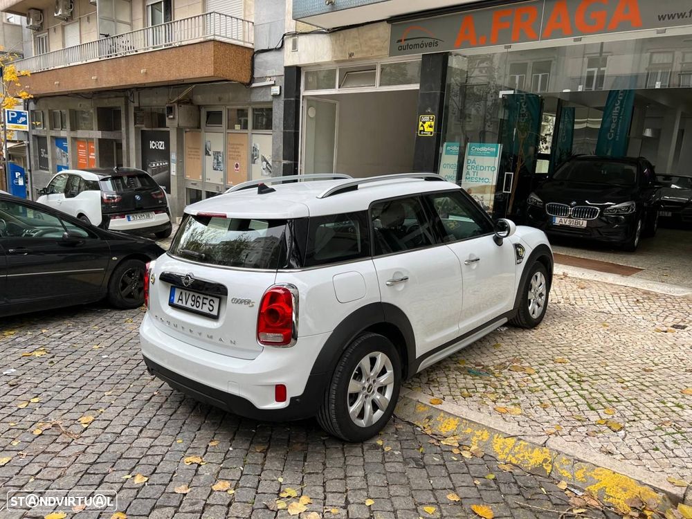MINI Countryman Cooper SE ALL4 Auto - 7
