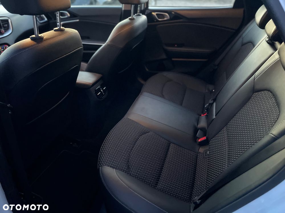 Kia XCeed 1.6 CRDi LAUNCH EDITION - 14