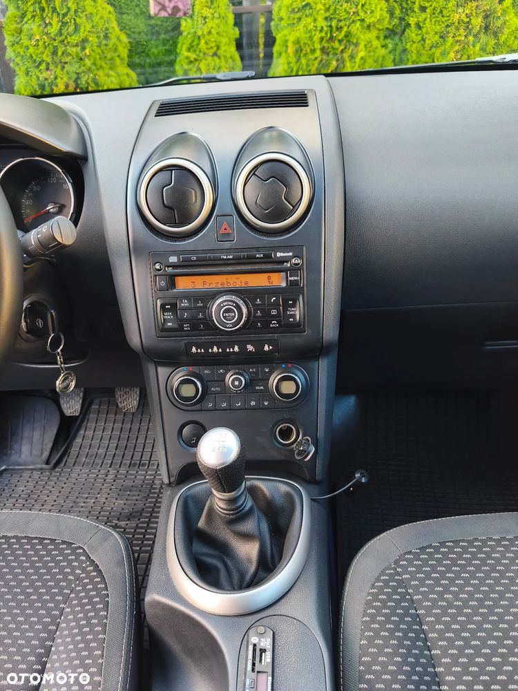 Nissan Qashqai 2.0 dCi DPF tekna - 17