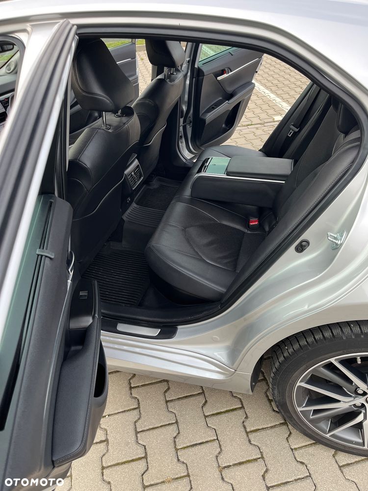 Toyota Camry 2.5 Hybrid Executive CVT - 13
