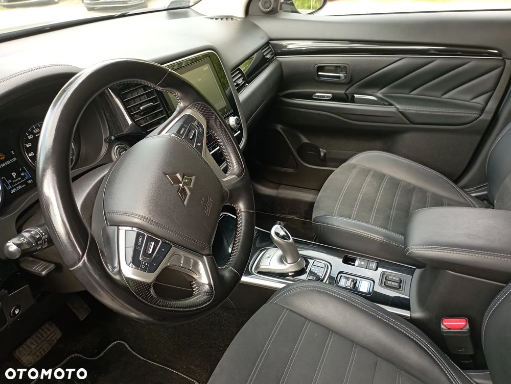Mitsubishi Outlander Instyle - 3