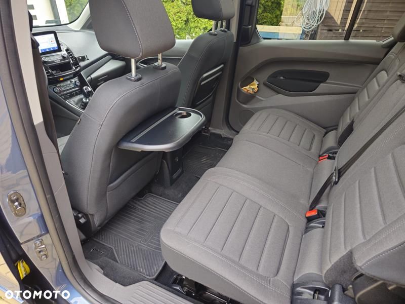 Ford Tourneo Connect - 12