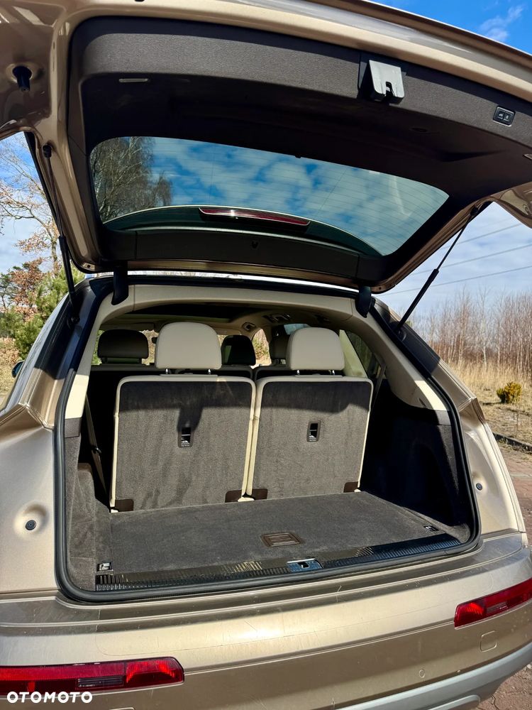 Audi Q7 - 16