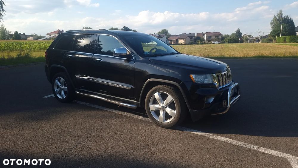 Jeep Grand Cherokee - 8