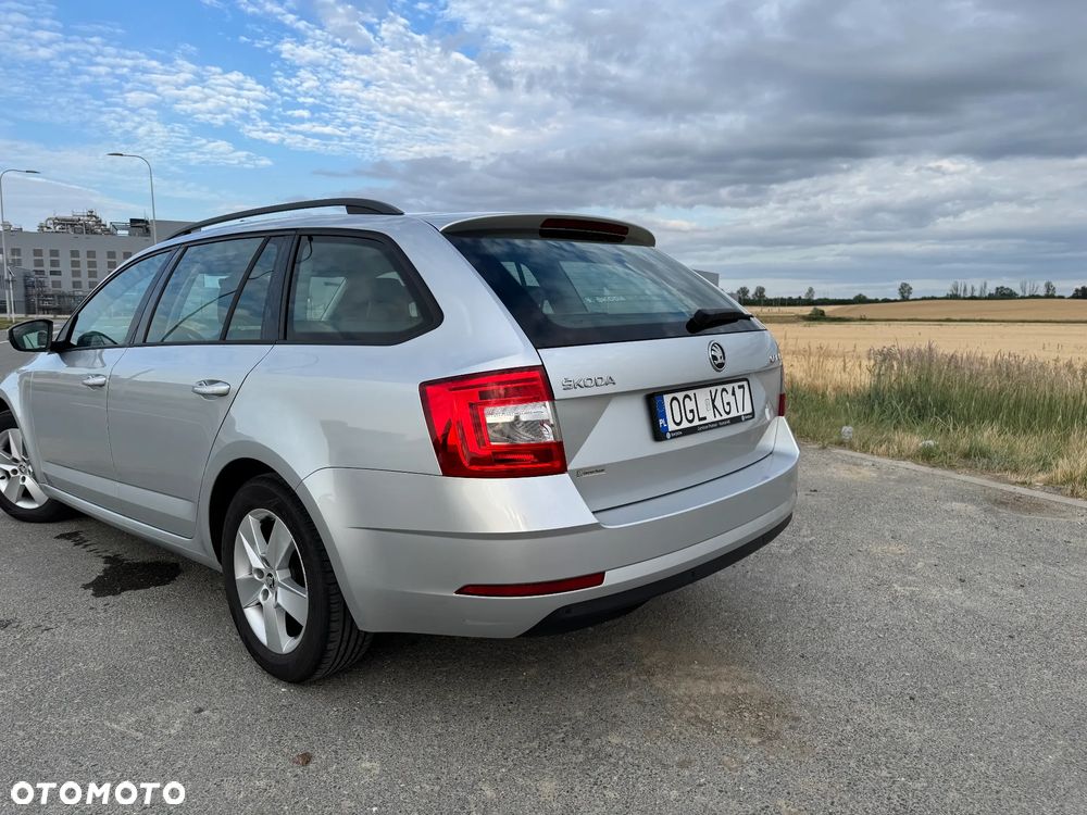 Skoda Octavia 1.6 TDI Ambition - 9