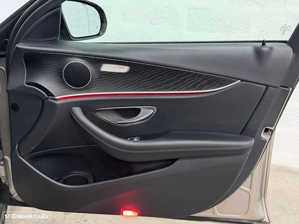 Mercedes-Benz E 300 de Avantgarde 4Matic - 49