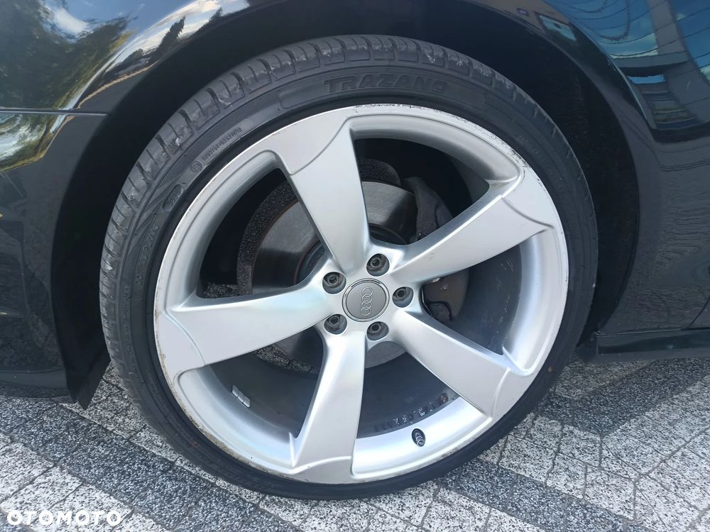 Audi A6 Avant 2.0 TDI Ultra S tronic - 23