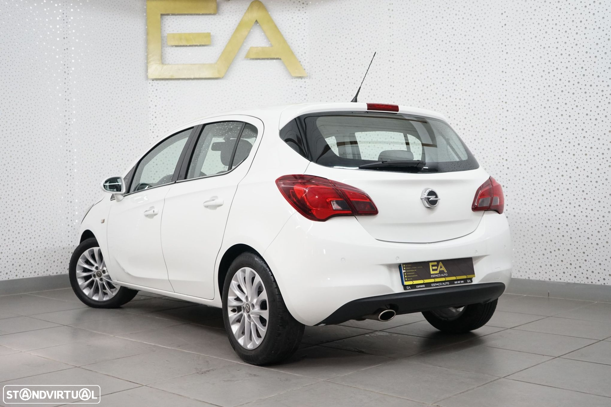 Opel Corsa 1.0 T Cosmo - 4