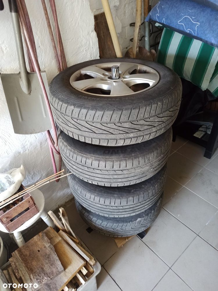 Volkswagen Caddy 1.2 (7-Si.) Edition 30 - 28