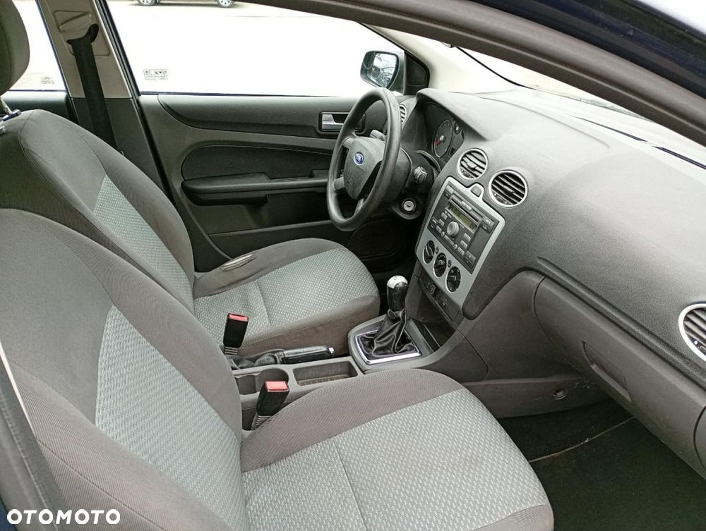 Ford Focus - 8
