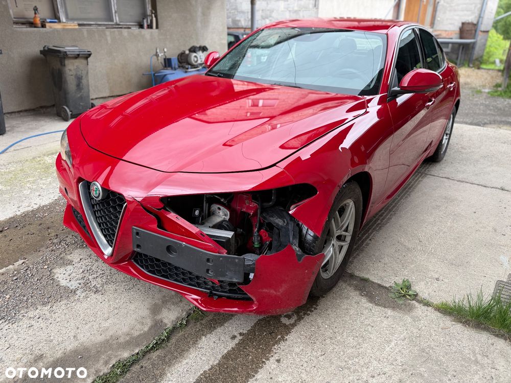 Alfa Romeo Giulia 2.2 - 2