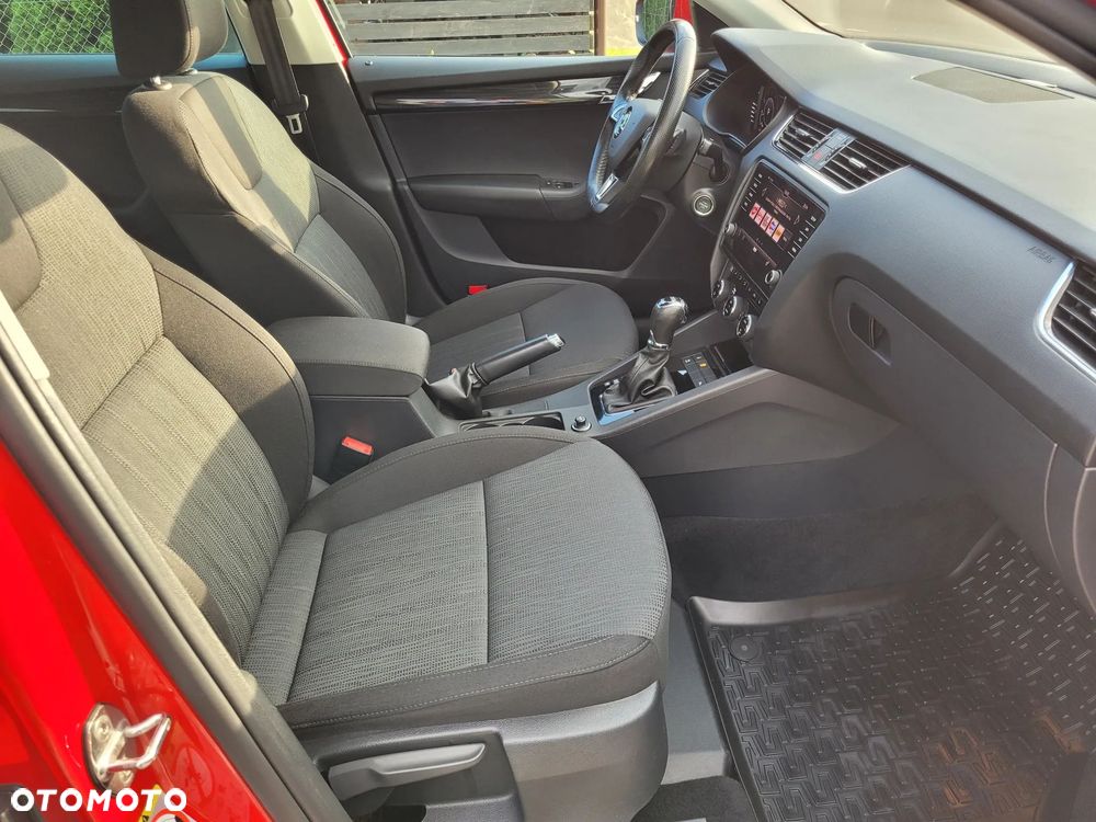 Skoda Octavia 2.0 TDI SCR 4x4 Style DSG - 36