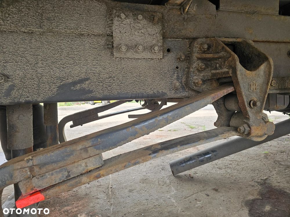 PÓŁRESOR RESOR PRAWY LEWY 7,5 cm DAF LF 45 FELGI 17,5 - 2