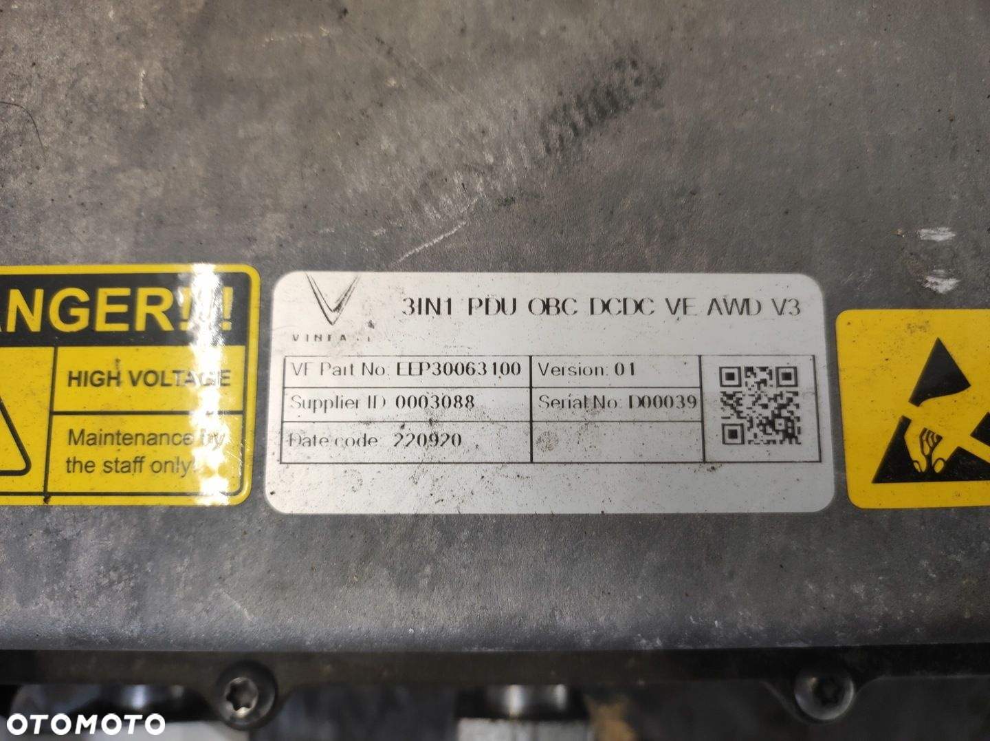 STEROWNIK KONWERTER INWERTER PRZETWORNICA NAPIĘCIA VINFAST VF9 ELEKTRYK 4X4 - 7