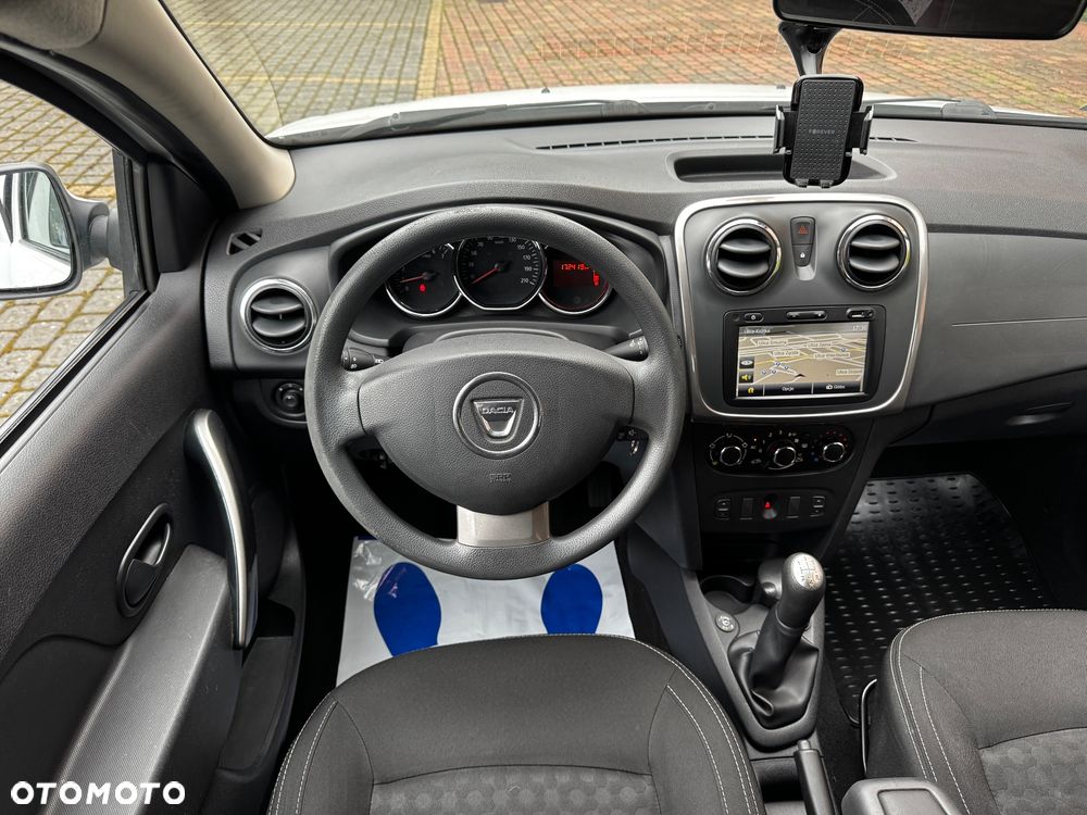 Dacia Sandero 1.2 16V Laureate - 11