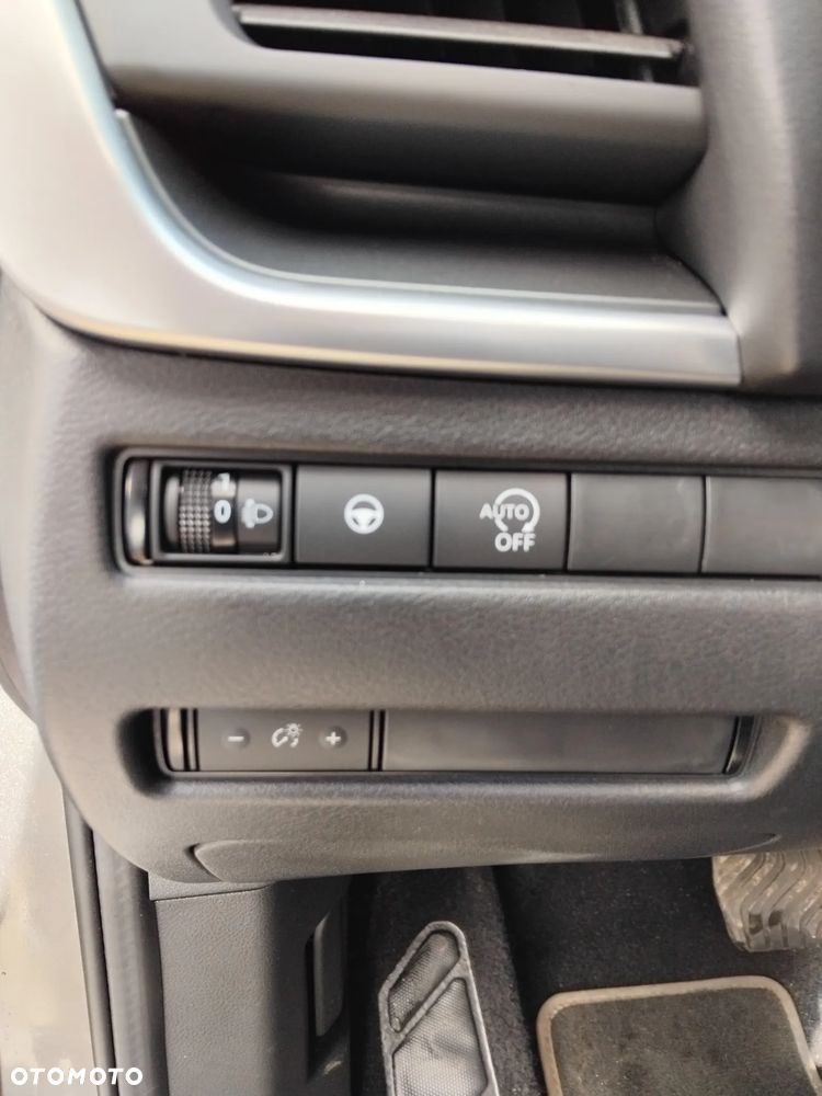 Nissan Qashqai 1.3 DIG-T MHEV N-Connecta Xtronic - 17