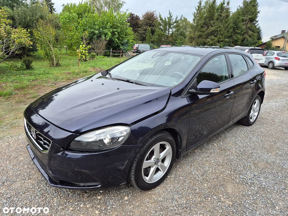 Volvo V40 D2 Geartronic Momentum - 2