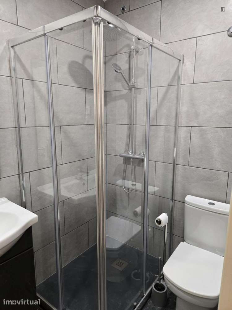 Quarto - localizado em Bairro Alto Lisbon - Grande imagem: 5/6