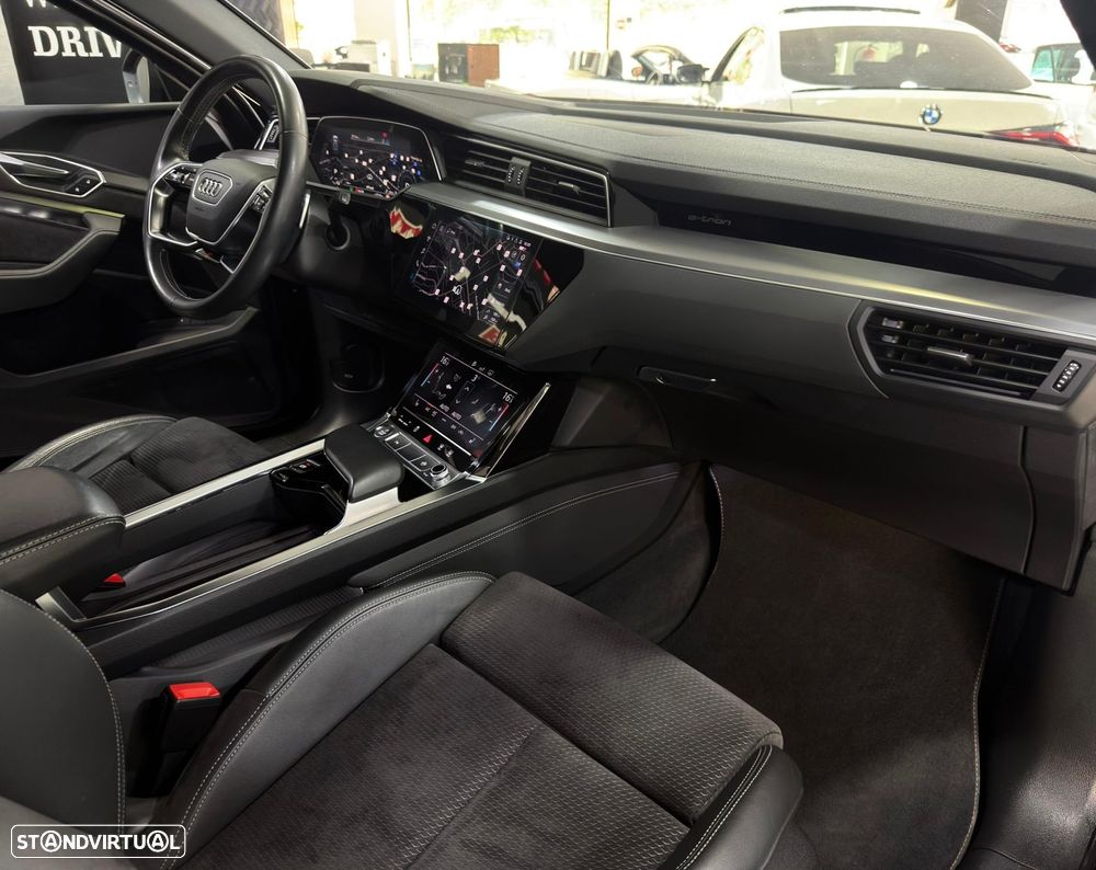 Audi e-tron 50 quattro S line - 25