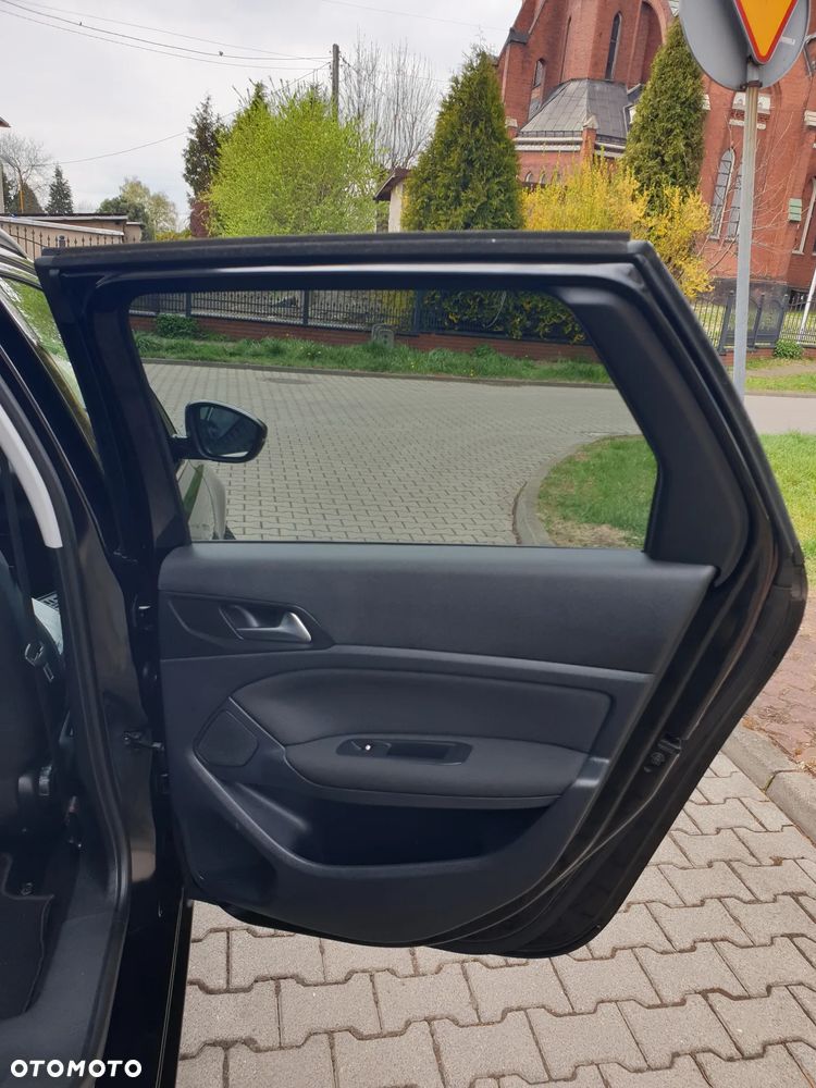 Peugeot 308 2.0 BlueHDi Allure S&S - 35