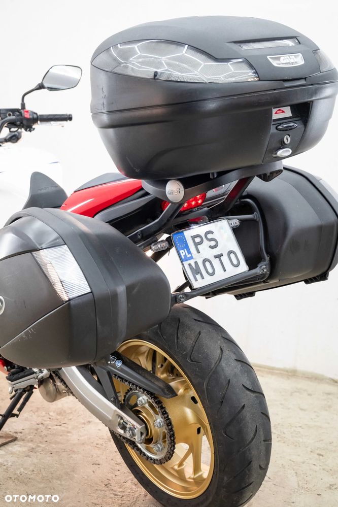 Honda CB - 19