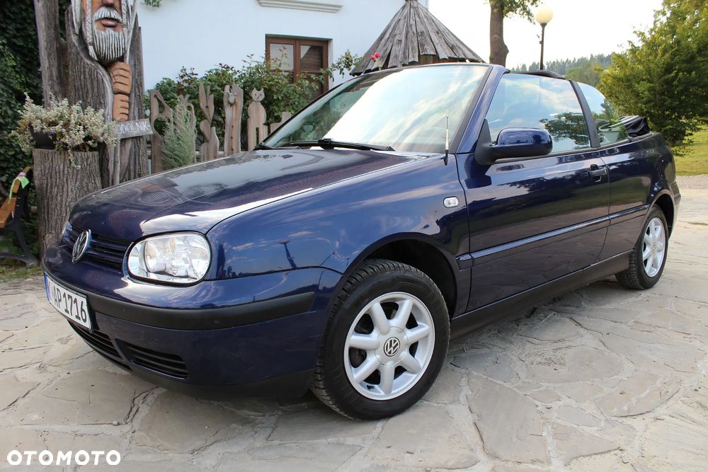 Volkswagen Golf 1.6 - 11