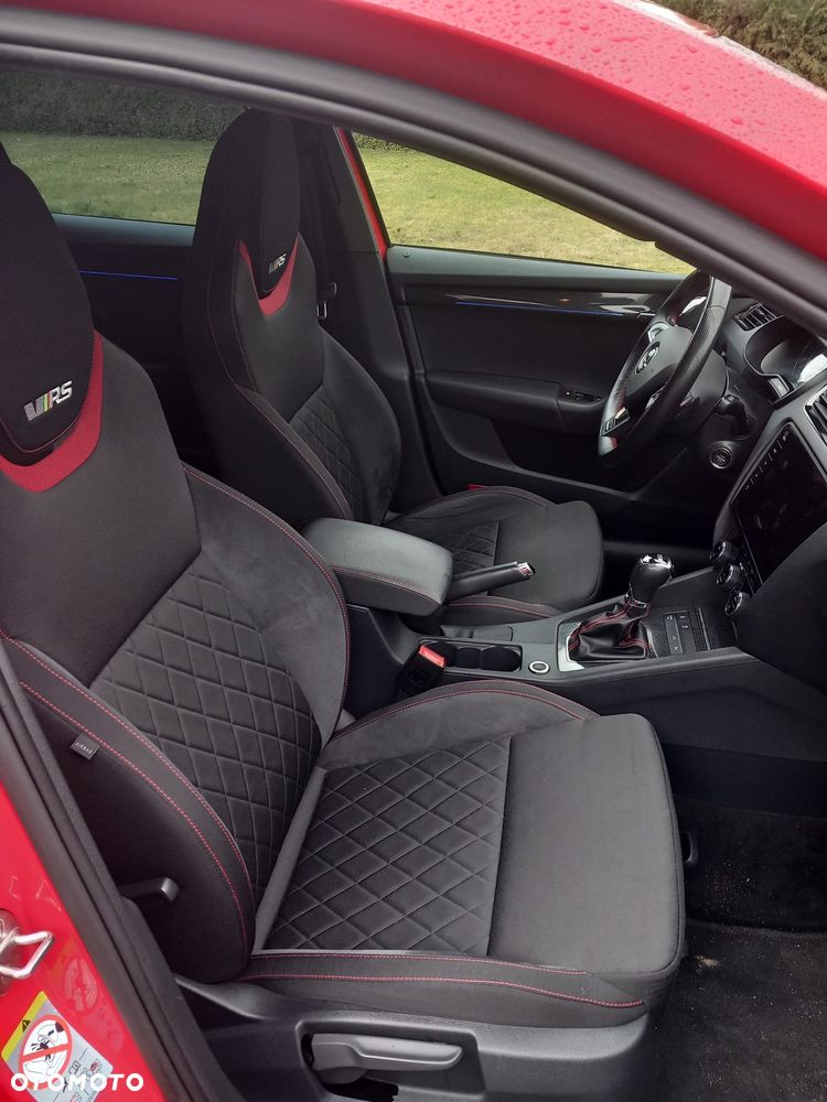 Skoda Octavia 2.0 TDI DSG RS - 7